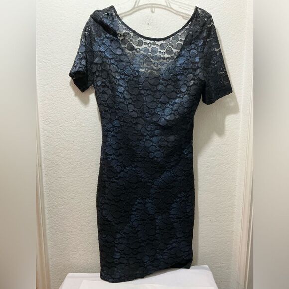 Belle Badgley Mischka navy lace overlay midi dress - Picture 2 of 10